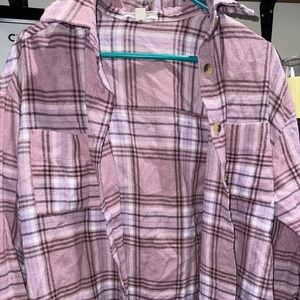 Lightweight flannel women’s size small